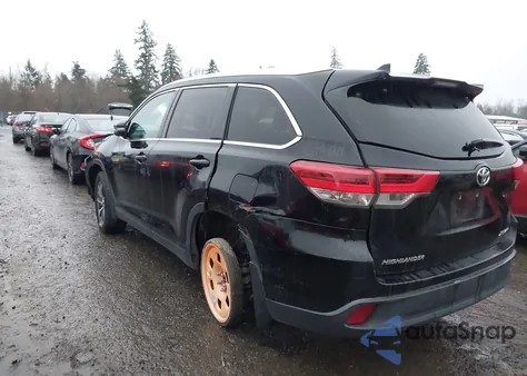 2019 Toyota Highlander Xle z USA, uszkodzony, nr VIN 5TDJZRFH4KS593261